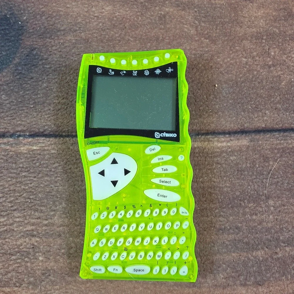 Cybiko CY6411 Handheld Computer Neon Green Good Vintage Wireless Console READ